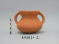 藏品(紅色夾砂雙耳罐複製品)的圖片